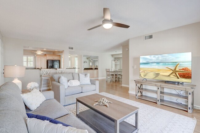 Building Photo - 1501 Chesapeake Ave