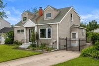 Building Photo - 6 Nokomis Pkwy