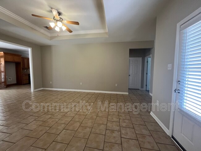 Building Photo - 40357 Creekway Cove Ct