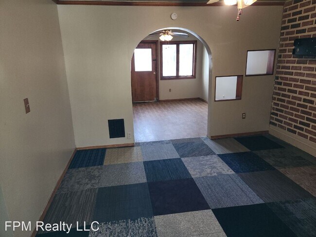 Primary Photo - 4 br, 1 bath House - 73 Villa Street 1