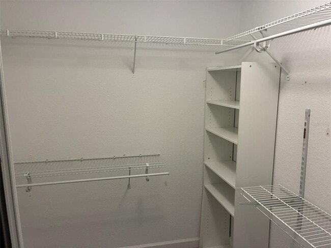 Building Photo - 601 Island Pl Wy