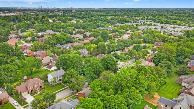 Building Photo - 2152 Sallee Dr
