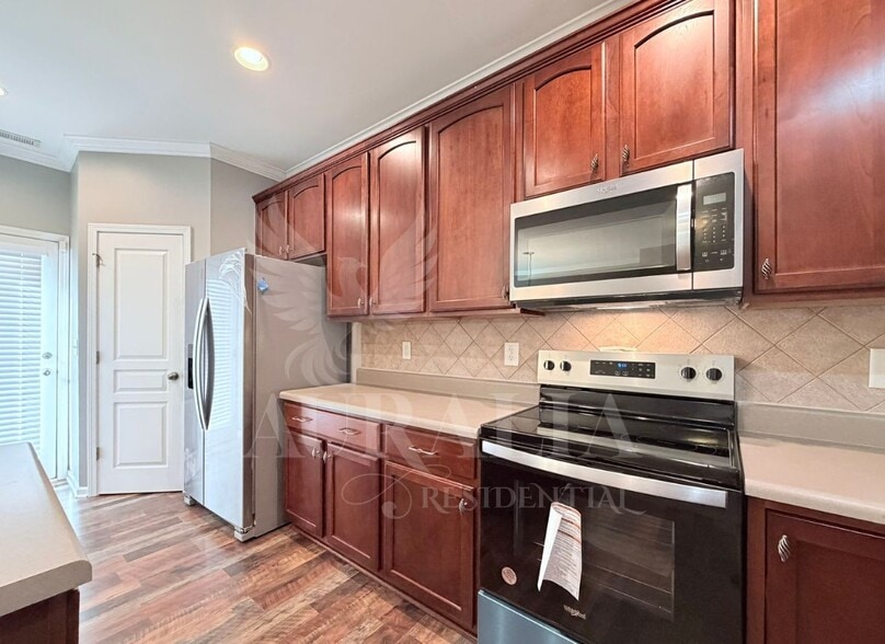 Building Photo - 705 Keystone Park Dr