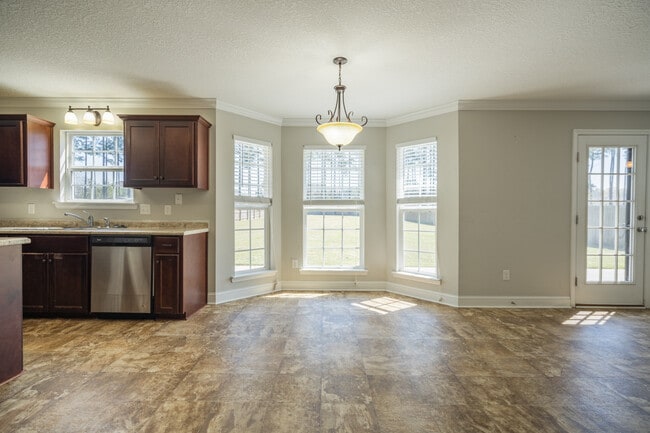 Building Photo - 141 Powers Dr