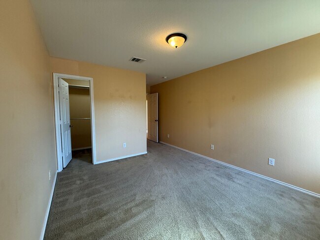 Building Photo - 2250 Howry Dr