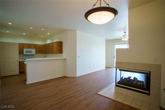 Building Photo - 1000 Duckhorn Ct