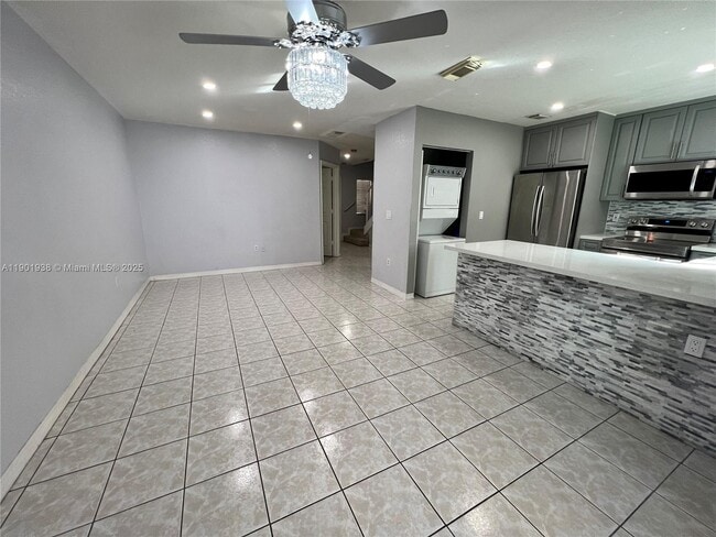 Building Photo - 10644 NW 87th Ct