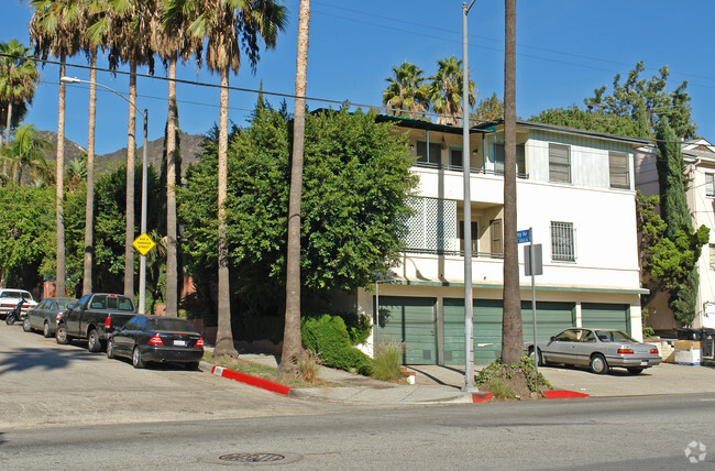 Primary Photo - 1706 N Stanley Ave