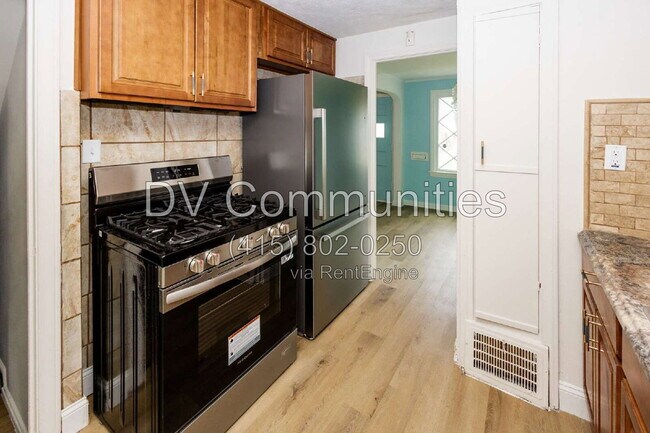 Building Photo - 18412 Waterbury Ave