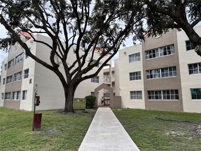 Building Photo - 6115 NW 186th St