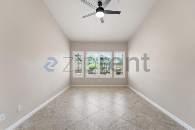 Building Photo - 10457 E Star of the Desert Dr