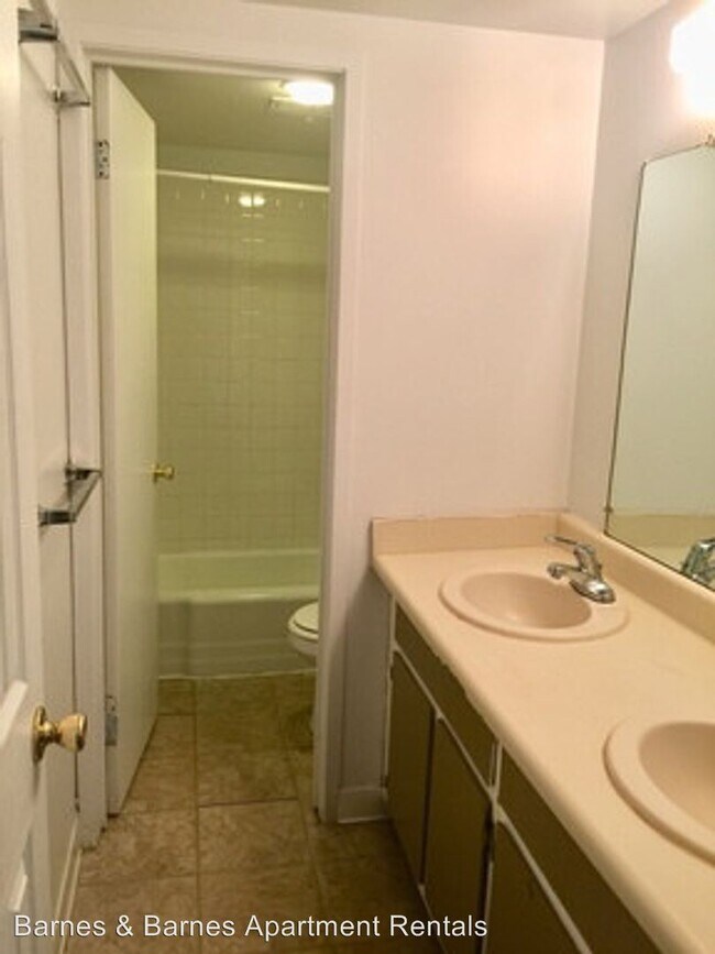 Building Photo - 760 Jenness St