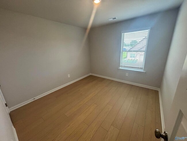 Building Photo - 15416 GRAYSON CIR