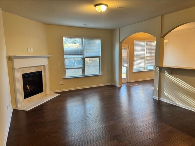 Building Photo - 3405 Castleberry Village Cir