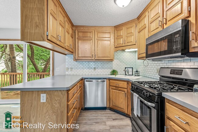 Building Photo - 3 br, 2 bath House - 7710 Greenwood Dr