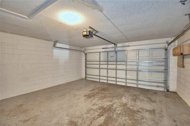 Building Photo - 1060 Dudley Dr