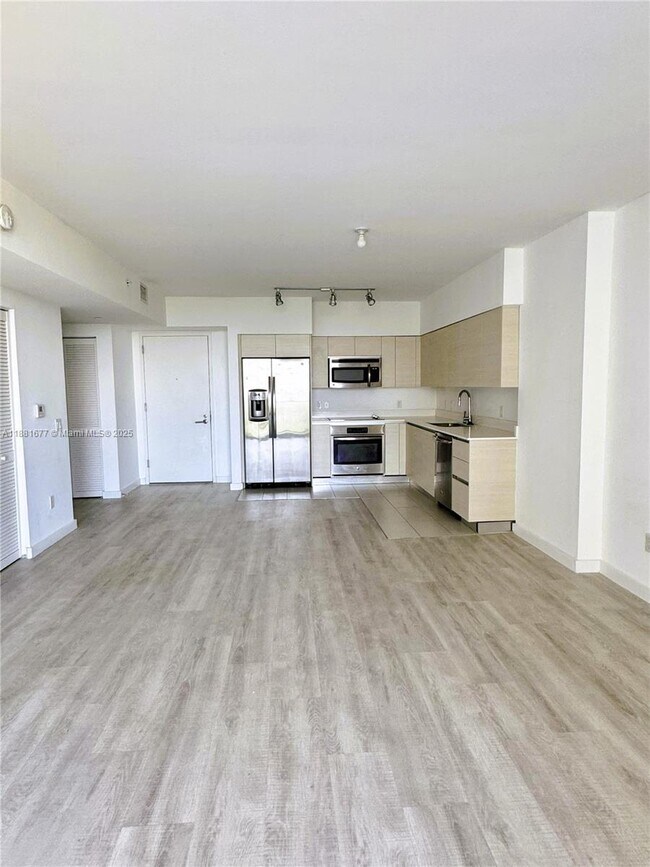 Building Photo - 4250 Biscayne Blvd