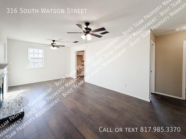 Building Photo - 316 S Watson St