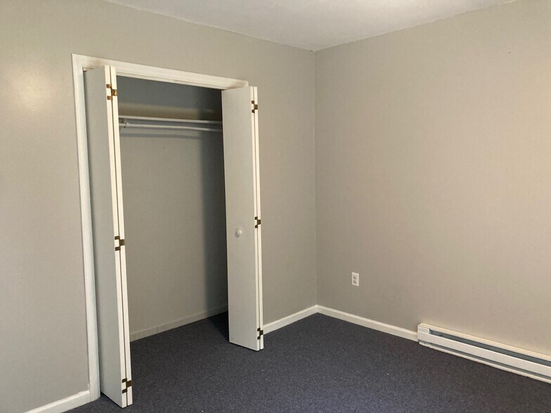 Building Photo - 410 Onteora Blvd