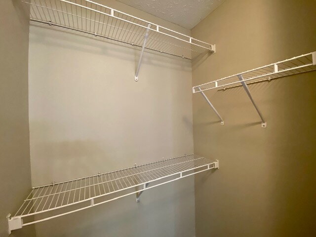 Building Photo - Fantastic 4 Bedroom, 2.5 Bath w/LOFT in Brookfield Place