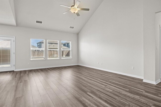 Building Photo - 631 Wild Spur Ln