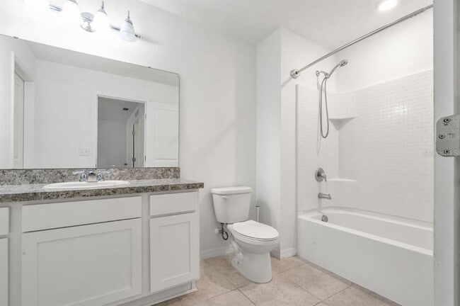 Building Photo - 1124 Merrill St