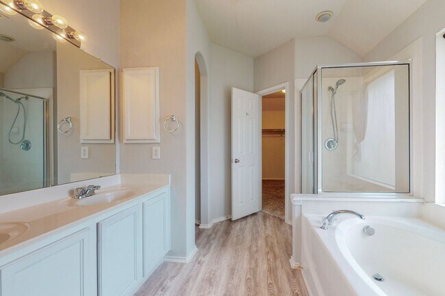 Building Photo - ***Pre-Marketing*** Great Home with Room T...