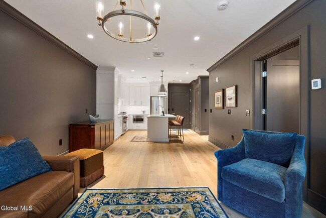 Building Photo - 19 Washington St