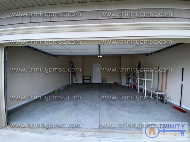 Building Photo - COMING SOON!! Five Forks area of Simpsonvi...