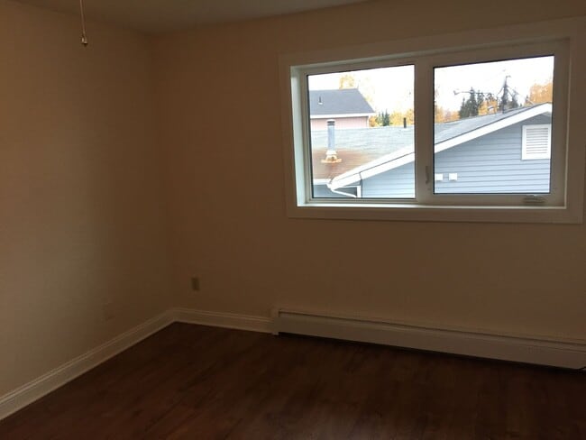 Building Photo - 193 Palace Cir