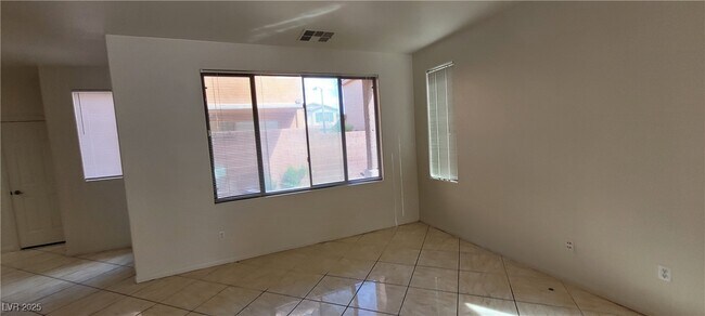 Building Photo - 8198 Rock Meadows Dr