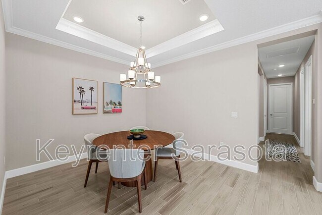 Building Photo - 16207 San Donato Pl