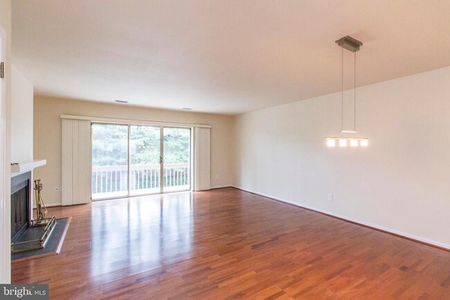 Building Photo - 50 Woodside Rd