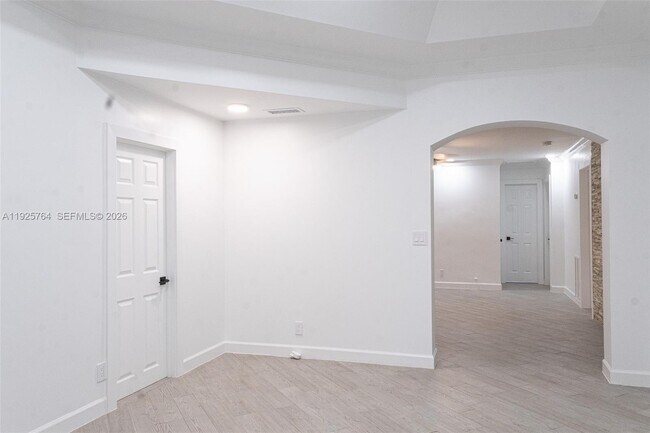 Building Photo - 5464 NE 3rd Ave