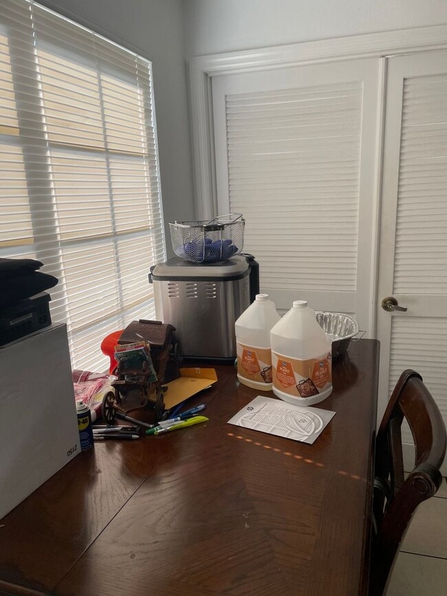 Building Photo - Great 3/2 Condo Centrally Located in Orlando