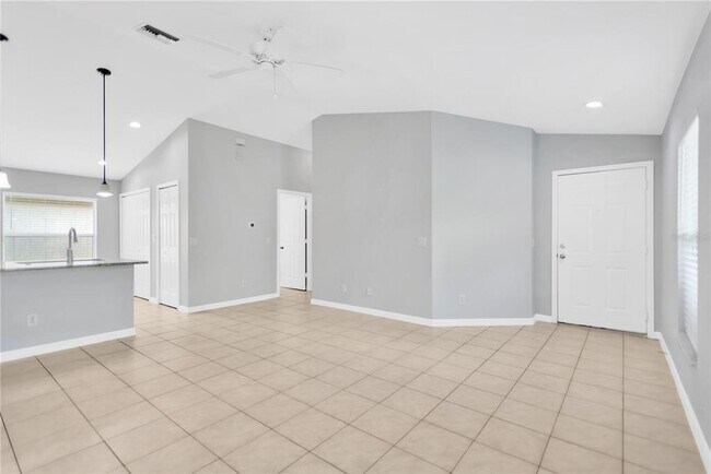 Building Photo - 11732 Crest Creek Dr