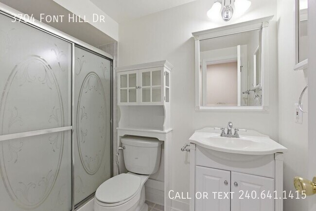Building Photo - 3704 Font Hill Dr
