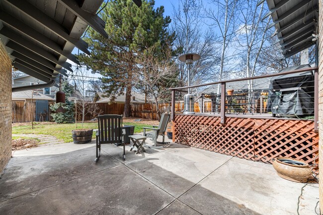 Building Photo - Gorgeous Washington Park Bungalow!