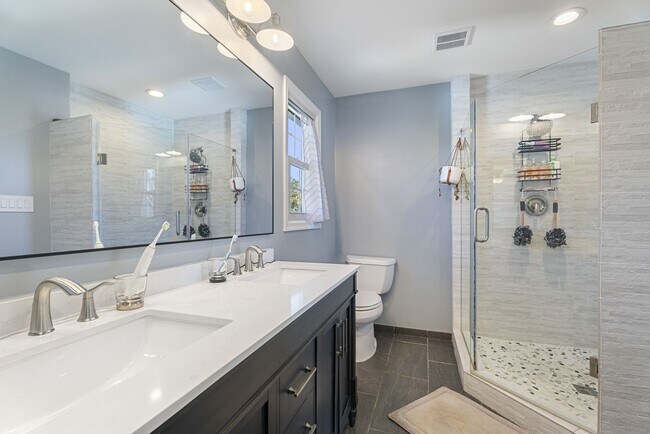 Building Photo - 3100 Franklin St