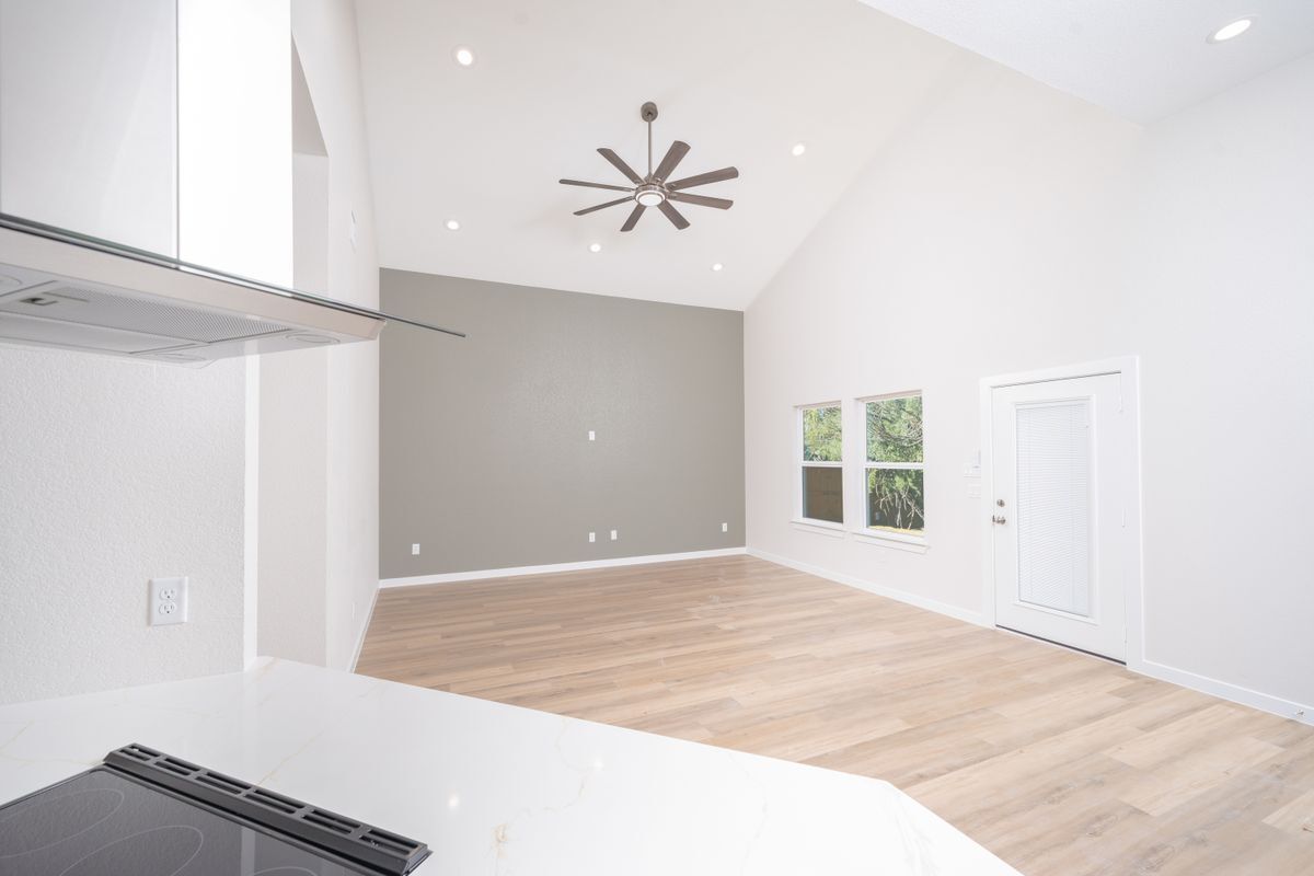 Building Photo - 11215 Link