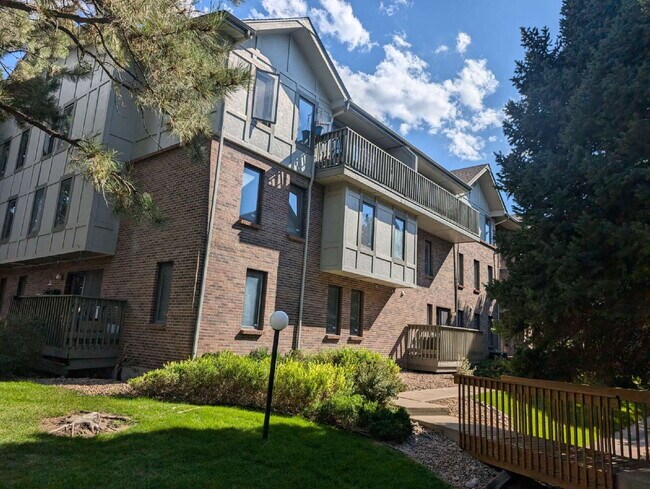 Primary Photo - "Charming 2-Bed, 2-Bath Condo in Englewood...