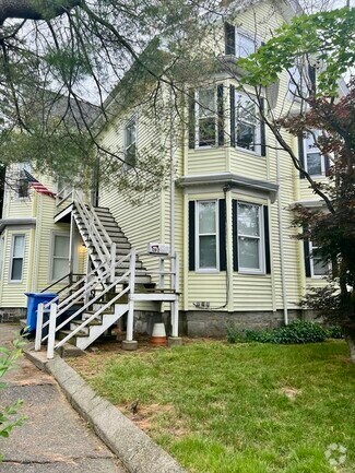 Building Photo - 128 Adams St