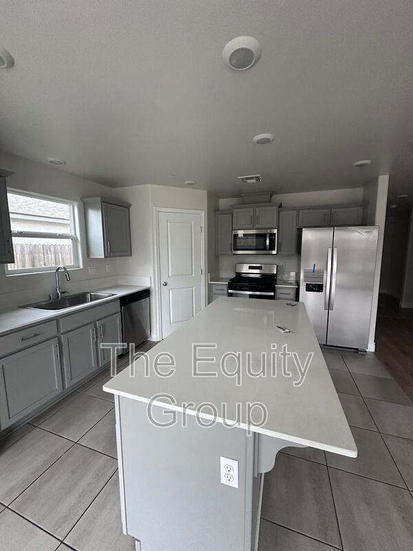 Building Photo - 3336 N Moreno Ct