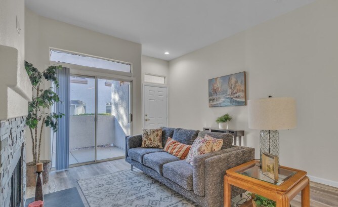 Building Photo - 700 Carnegie St