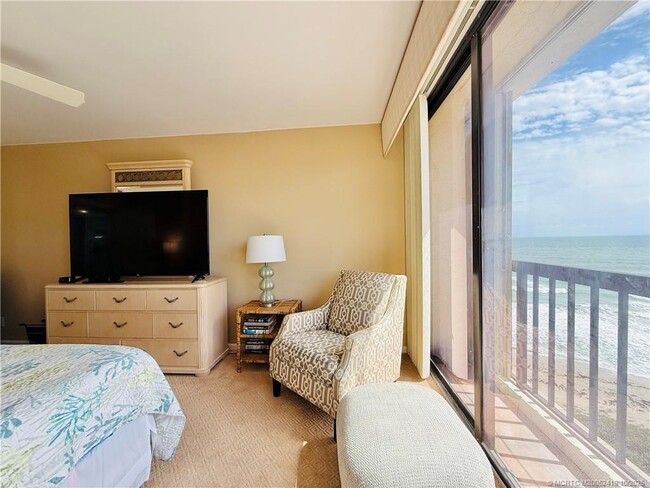 Building Photo - 9500 S Ocean Dr