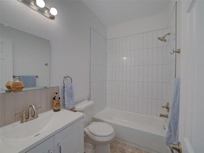 Building Photo - 1016 Zeus Cir