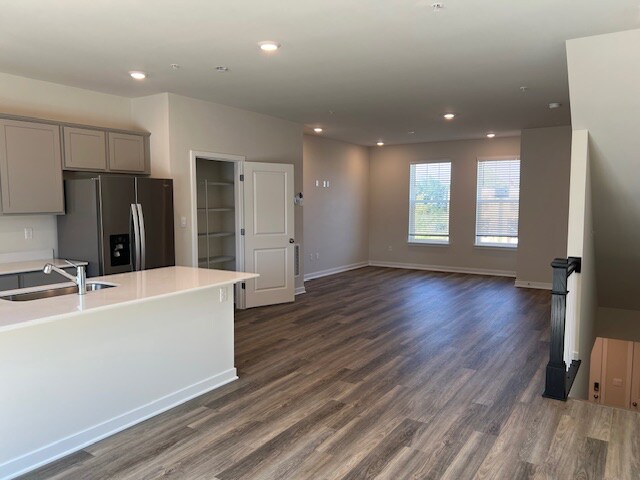 Building Photo - 7405 Calm Retreat Blvd