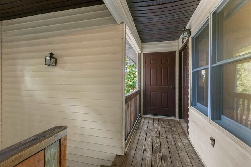 Building Photo - 3 W Rosecrest St