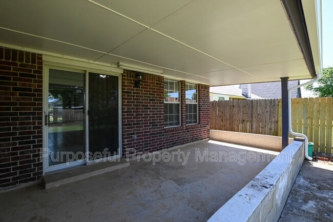 Building Photo - 1121 SW 99th Terrace