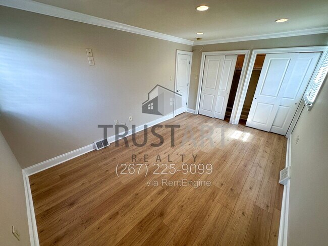 Building Photo - 3950 Constance Rd